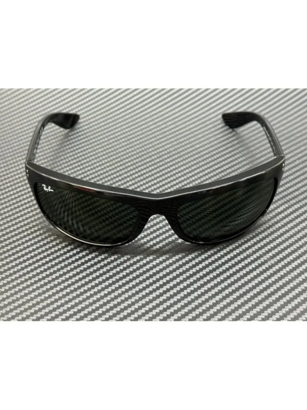 New Ray-Ban Men  Sunglasses --
